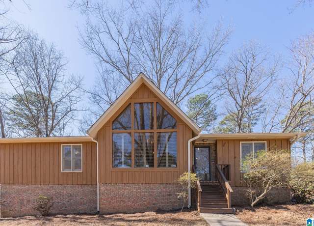 Property at 5300 Pinecrest Dr, Mount Olive, AL 35117, 3 beds, 2 baths