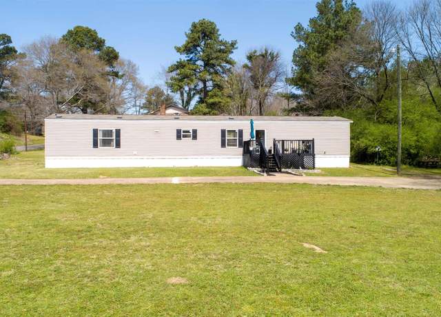 Property at 2643 Sharon Blvd, Dora, AL 35062, 3 beds, 2 baths