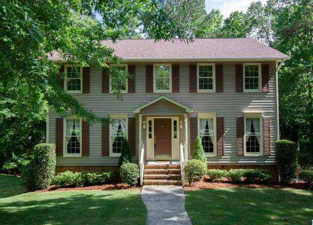 Property at 836 Tulip Poplar Dr, Hoover, AL 35244, 3 beds, 2.5 baths