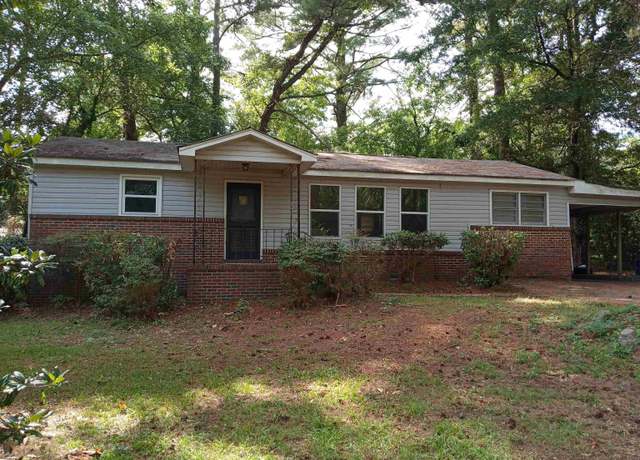 Property at 1128 Cardwell Ln, Birmingham, AL 35215, 3 beds, 1 bath