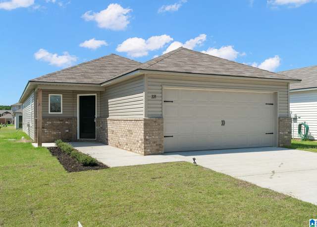 Property at 17 Dogwood St, Childersburg, AL 35044, 4 beds, 2 baths