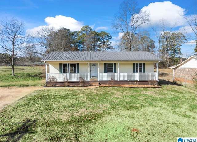 Property at 85 Woodmont Ln, Scottsboro, AL 35768, 3 beds, 1.5 baths