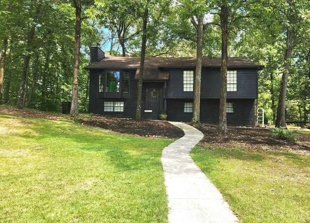 Property at 2525 Chandabrook Cir, Pelham, AL 35124, 4 beds, 3 baths