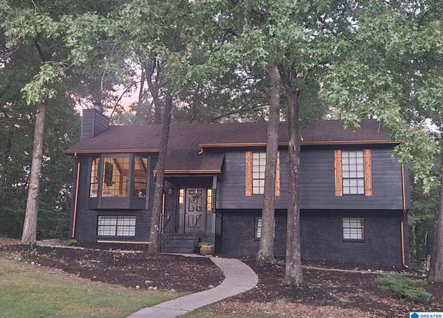 Property at 2525 Chandabrook Cir, Pelham, AL 35124, 4 beds, 3 baths