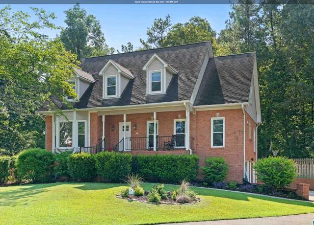 Property at 600 Southdale Ln, Hoover, AL 35244, 3 beds, 2.5 baths