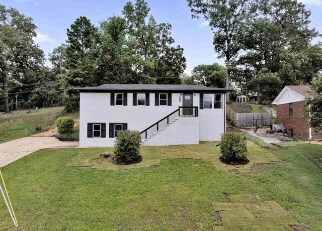 Property at 821 Westfield Dr, Fairfield, AL 35064, 4 beds, 2 baths