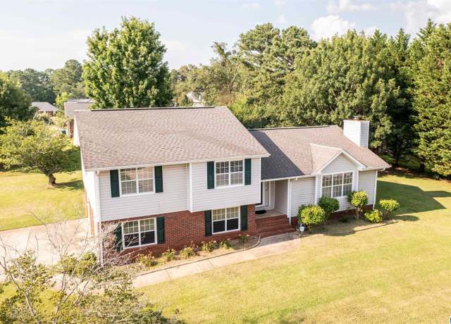 Property at 403 Megan Ln SW, Jacksonville, AL 36265, 3 beds, 2 baths