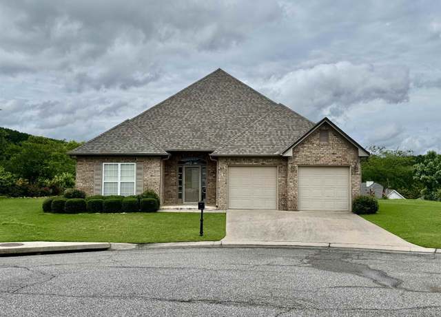 Property at 2025 Madison Cir, Chelsea, AL 35043, 3 beds, 2 baths