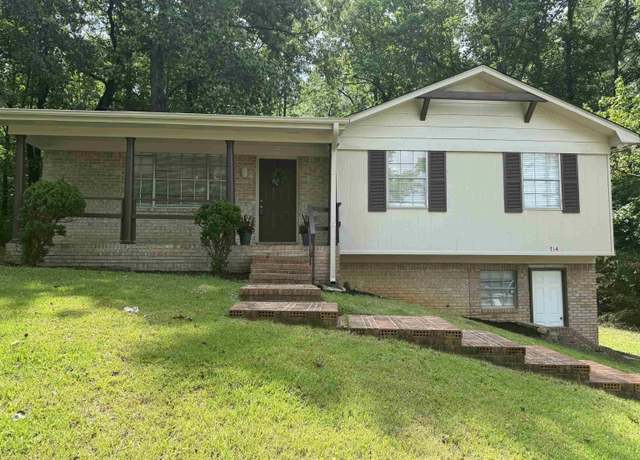 Property at 714 Denniston Ln, Adamsville, AL 35005, 3 beds, 2 baths
