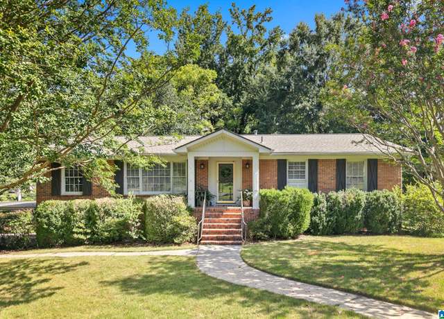 Property at 2312 Wexford Ln, Vestavia Hills, AL 35216, 3 beds, 3 baths