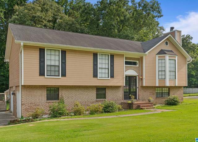 Property at 445 Southern Hills Dr, Calera, AL 35040, 4 beds, 2 baths