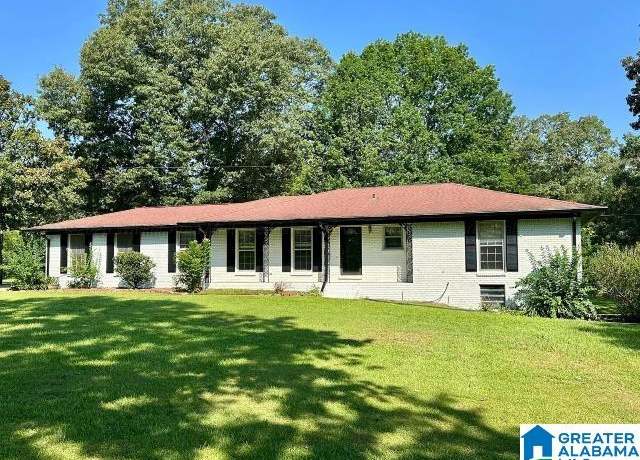Property at 312 Crescent Cir, Jasper, AL 35503, 3 beds, 1 bath