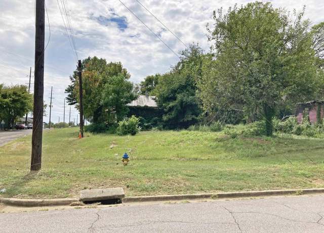 Property at 1924 10th Ave N Unit 3 4, Bessemer, AL 35020