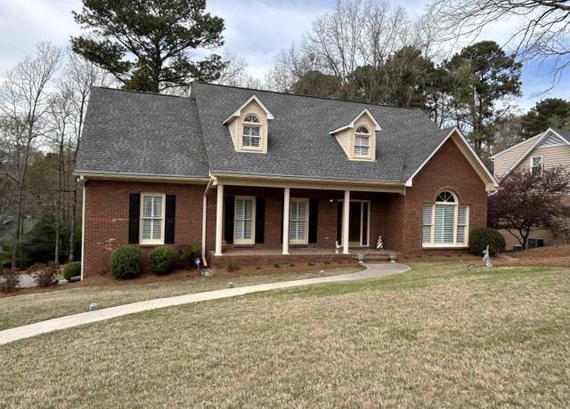 Property at 225 Oakmont Rd, Birmingham, AL 35244, 3 beds, 2.5 baths