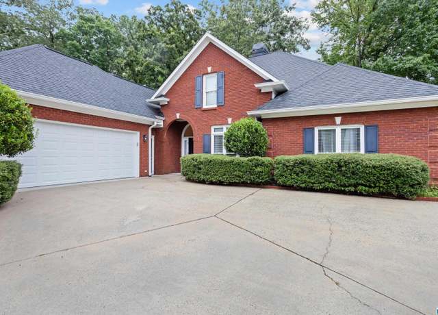 Property at 208 Woodbridge Ln, Hoover, AL 35242, 3 beds, 2 baths