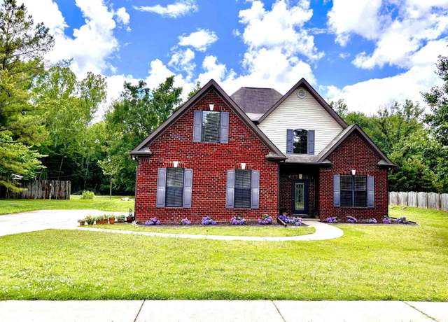 Property at 104 Chinaberry Ln, Alabaster, AL 35114, 4 beds, 2.5 baths