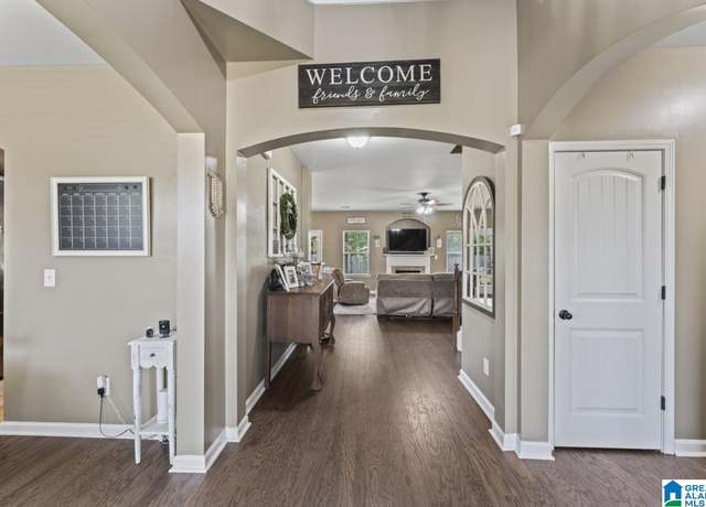 Property at 309 Addison Dr, Calera, AL 35040, 5 beds, 3.5 baths