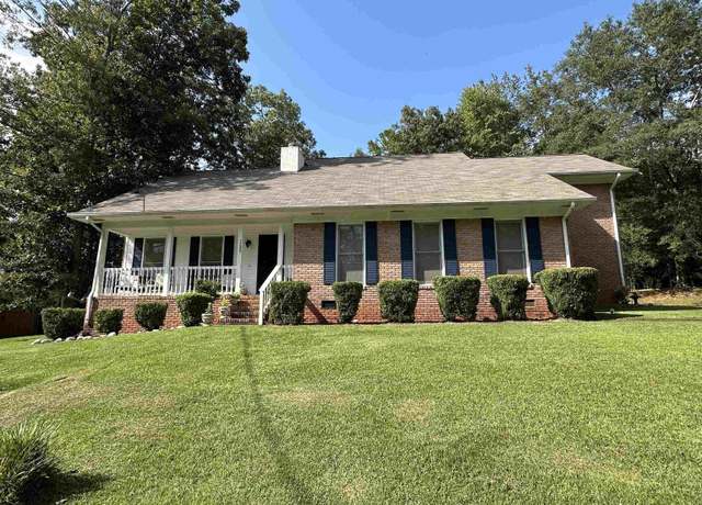Property at 1299 Winter Pl, Anniston, AL 36207, 4 beds, 3 baths
