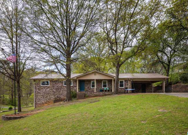 Property at 470 16th St, Calera, AL 35040, 3 beds, 3.5 baths