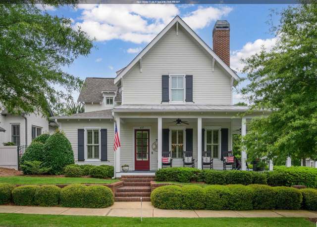 Property at 637 Preserve Way, Hoover, AL 35226, 4 beds, 3 baths
