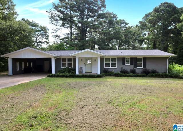 Property at 1822 Oakmont Dr, Cullman, AL 35055, 3 beds, 2 baths