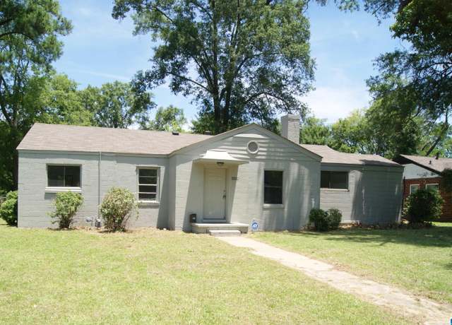 Property at 1936 Saint Charles Ct SW, Birmingham, AL 35211, 4 beds, 1.5 baths