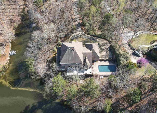 Property at 800 Lake Colony Cir, Vestavia Hills, AL 35242, 6 beds, 5.5 baths