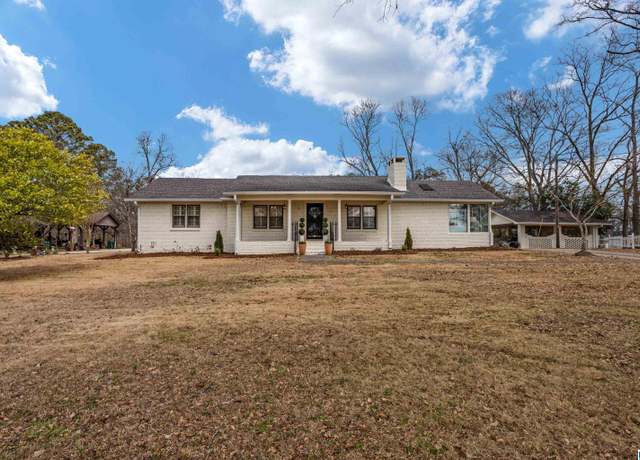 Property at 2945 Mount Olive Rd, Mount Olive, AL 35117, 3 beds, 2.5 baths