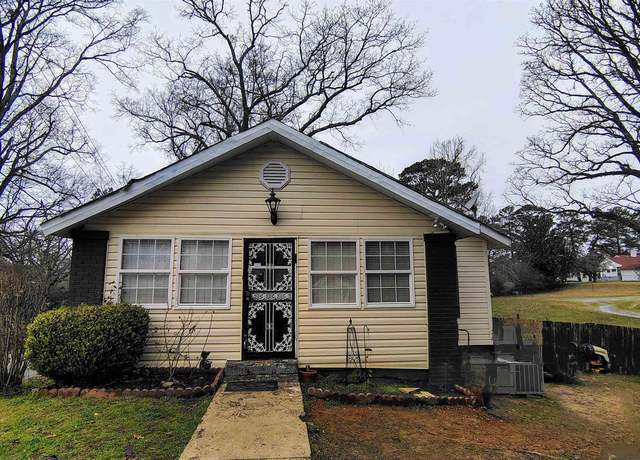 Property at 219 S Main St, Warrior, AL 35180, 2 beds, 1 bath