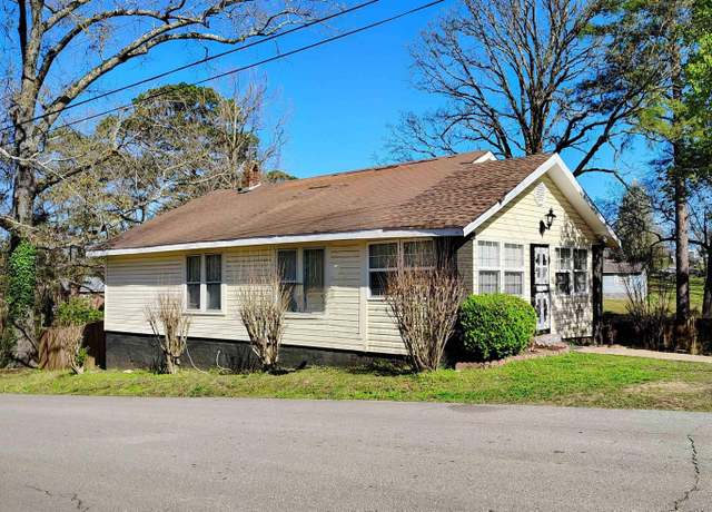 Property at 219 S Main St, Warrior, AL 35180, 2 beds, 1 bath