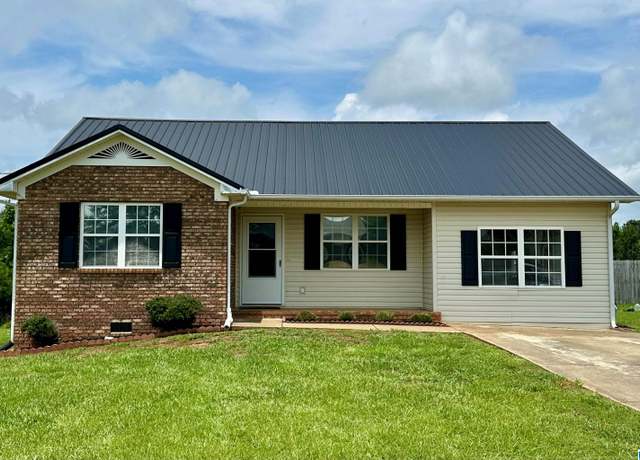 Property at 119 Agan Ct, Weaver, AL 36277, 4 beds, 2 baths
