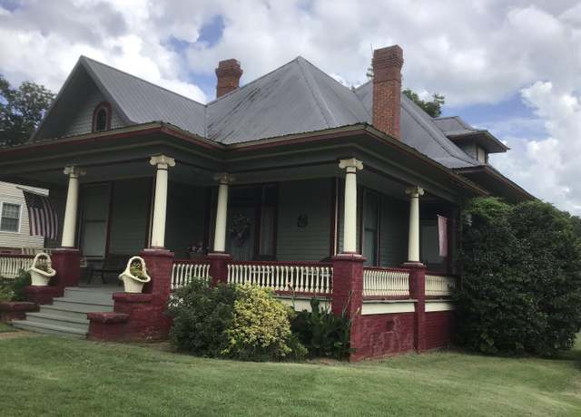 Property at 603 North St, Talladega, AL 35160, 3 beds, 2 baths