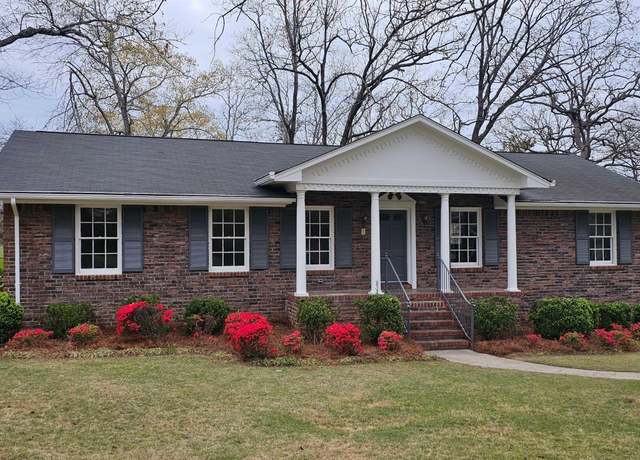 Property at 3328 Chartwell Rd, Hoover, AL 35226, 3 beds, 2 baths