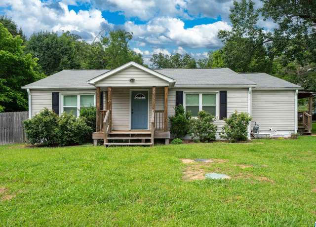 Property at 140 Camelia Ave, Gardendale, AL 35071, 3 beds, 2 baths