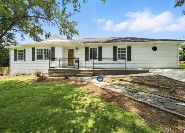 Property at 613 Greenhill Dr, Homewood, AL 35209, 4 beds, 2 baths