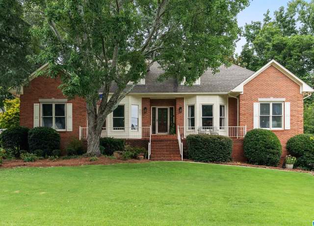 Property at 307 Roundabout Dr, Trussville, AL 35173, 5 beds, 3 baths