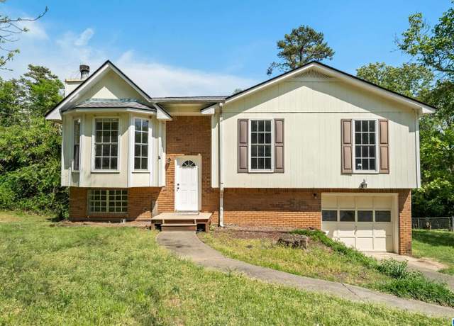 Property at 5291 Stablehouse Ln, Pinson, AL 35126, 3 beds, 2 baths