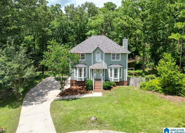 Property at 1004 Broken Bow Trl, Alabaster, AL 35007, 3 beds, 3.5 baths
