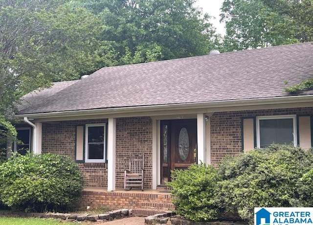 Property at 2703 Daffodil Ave, Hueytown, AL 35023, 3 beds, 2.5 baths