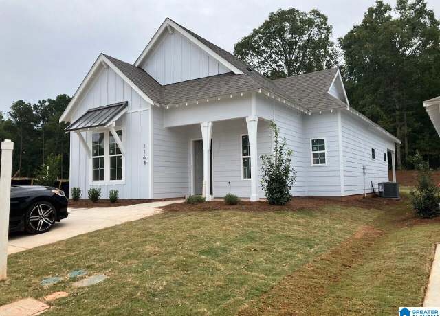 Property at 1168 Woodland Cir, Opelika, AL 36801, 3 beds, 2 baths