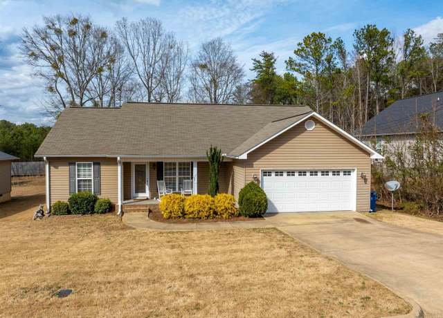 Property at 1012 Groves Pass SE, Jacksonville, AL 36265, 3 beds, 2 baths