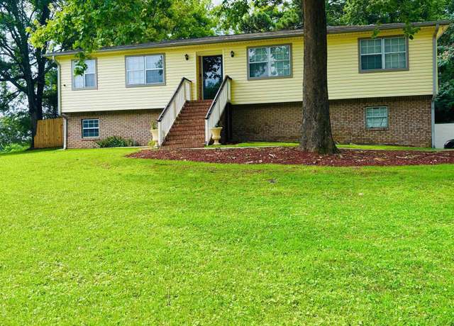Property at 2110 Sun Cir, Fultondale, AL 35068, 3 beds, 2 baths