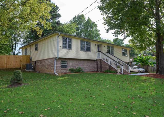 Property at 2110 Sun Cir, Fultondale, AL 35068, 3 beds, 2 baths