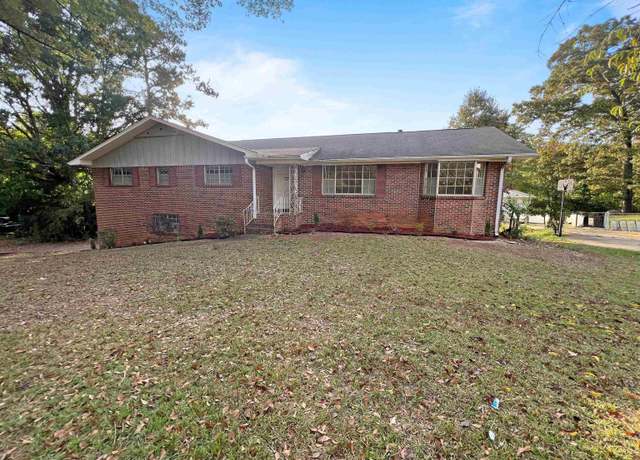 Property at 332 8th St, Pleasant Grove, AL 35127, 3 beds, 2 baths