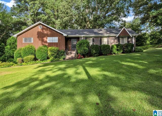Property at 716 Downs Ave, Gardendale, AL 35071, 3 beds, 2 baths