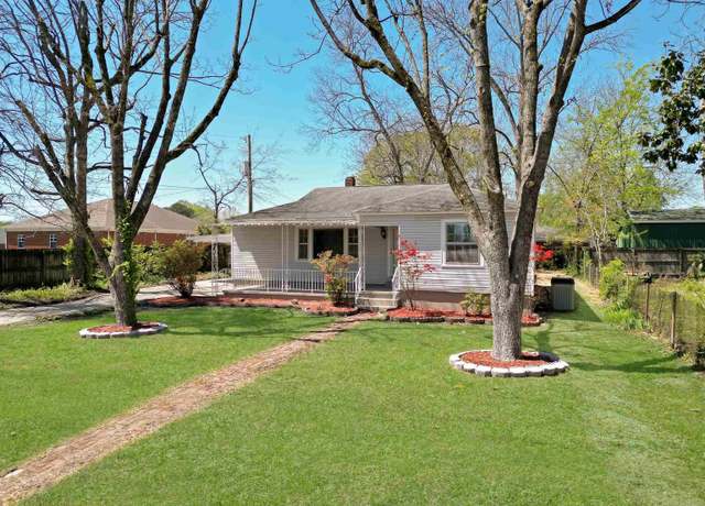 Property at 305 Hickory Ave SW, Cullman, AL 35055, 3 beds, 1 bath