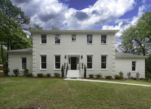 Property at 3097 Brookhill Dr, Birmingham, AL 35242, 4 beds, 3.5 baths