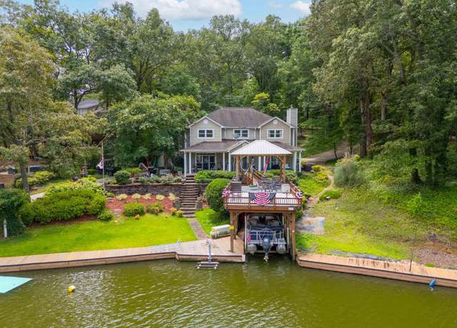 Property at 284 S Lake Hills Ln, Talladega, AL 35160, 3 beds, 2.5 baths