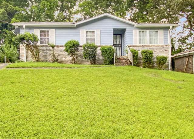 Property at 1545 Carol Cir, Midfield, AL 35228, 3 beds, 1.5 baths
