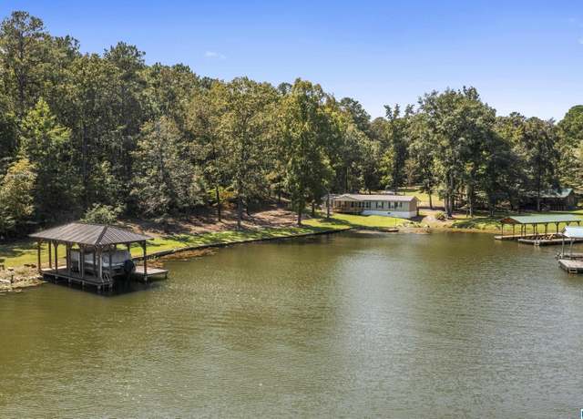 Property at 77 Coyote Ln, Sylacauga, AL 35151, 4 beds, 2 baths